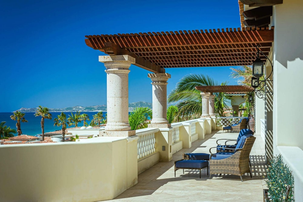 Villa photo 3