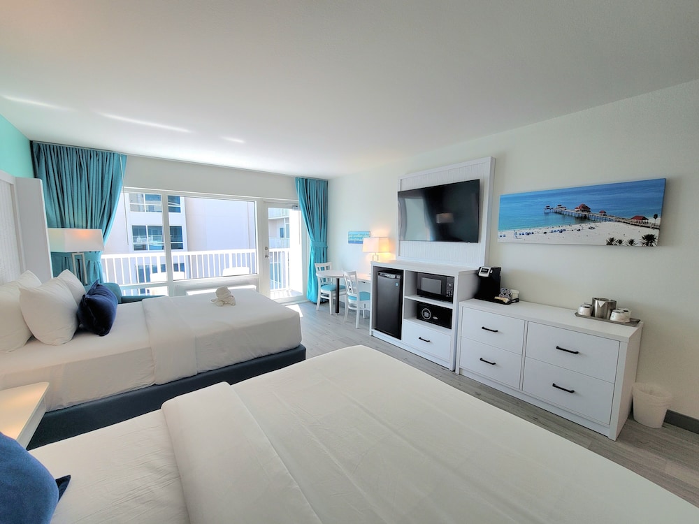 Double Room, 2 Queen Beds, Balcony, Pool View