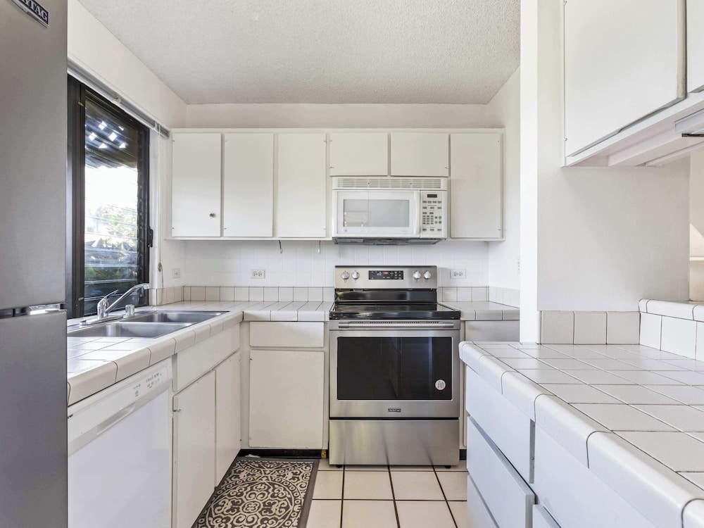 Condo, 1 Bedroom, Garden View (11A) photo 3