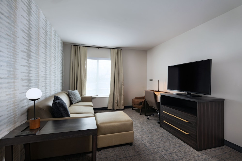 Suite, 1 Bedroom - Photo 5