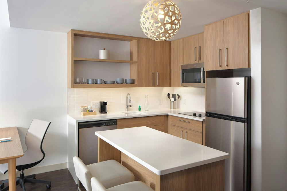 Suite, 1 Bedroom photo 1