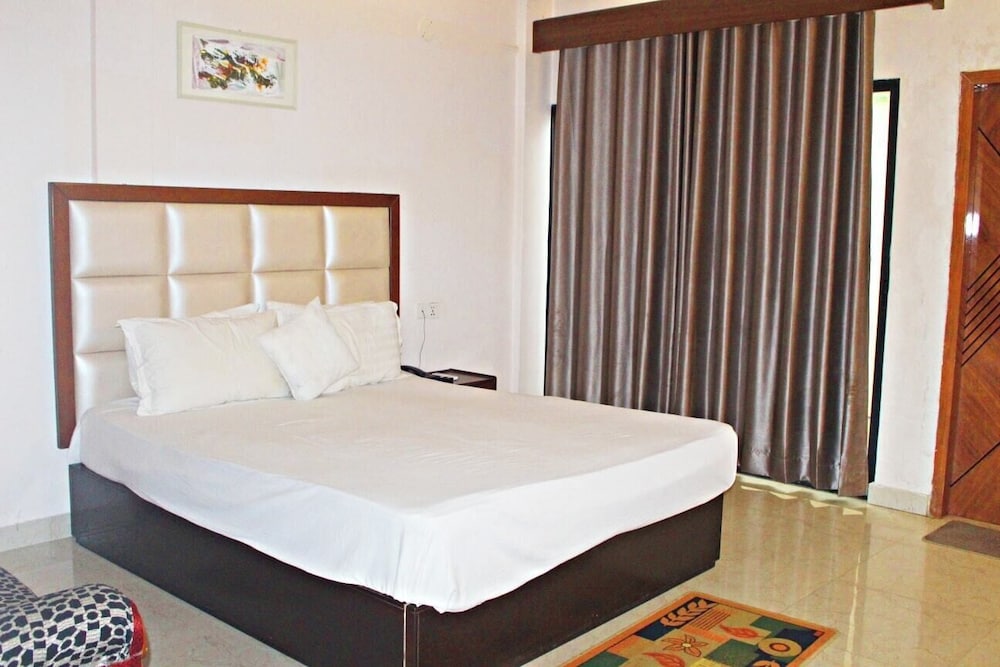 Deluxe Double Room, Balcony, Garden View
