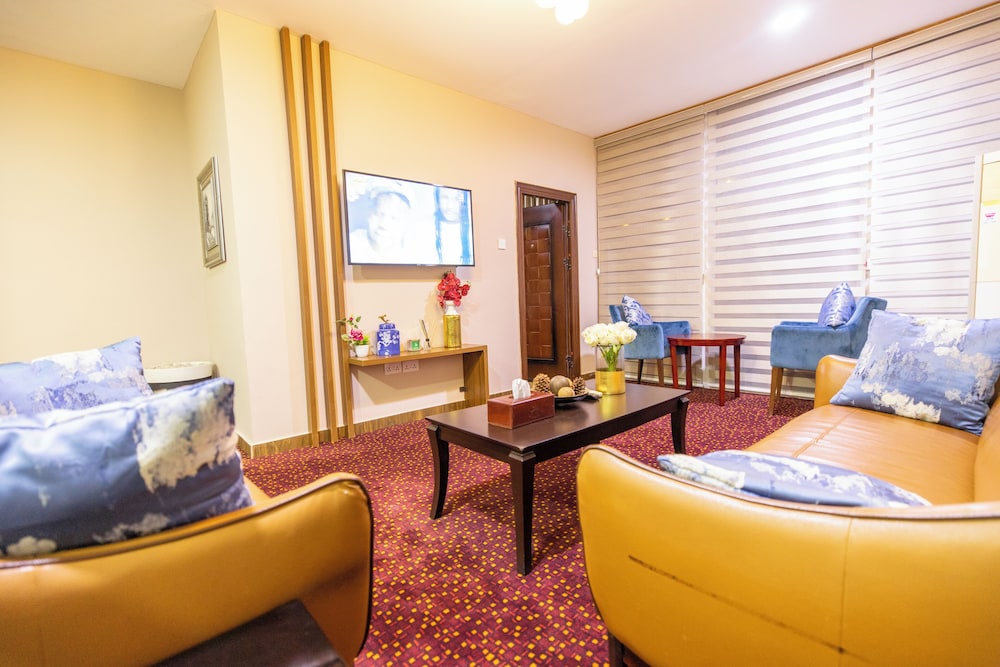 Owners Suite (3 Bedroom Apartment)