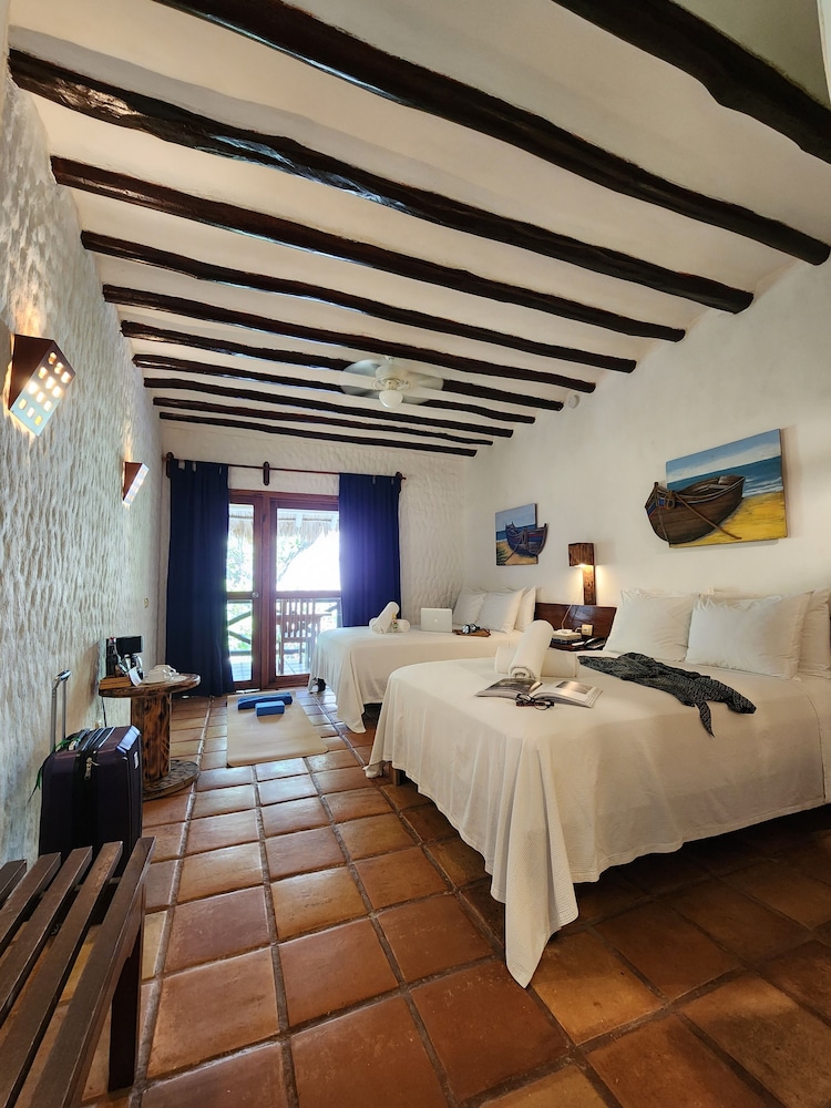 Superior Room, 2 Double Beds - Photo 1