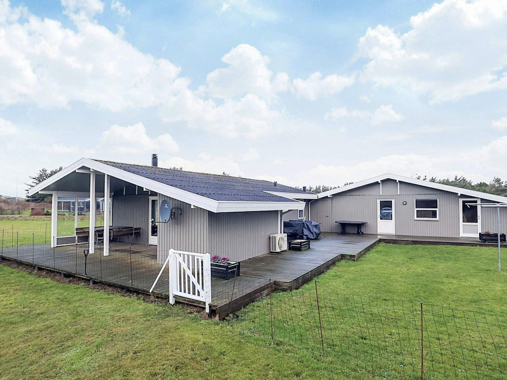 House photo 2