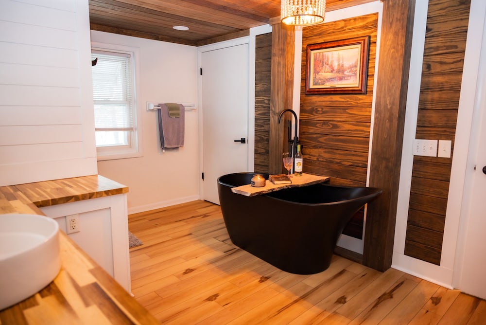 Lakehouse Hot Tub 8 Miles to Downtown On 60 Acres, Zdjęcie 52