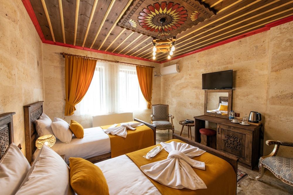 Deluxe Twin Room - Photo 1