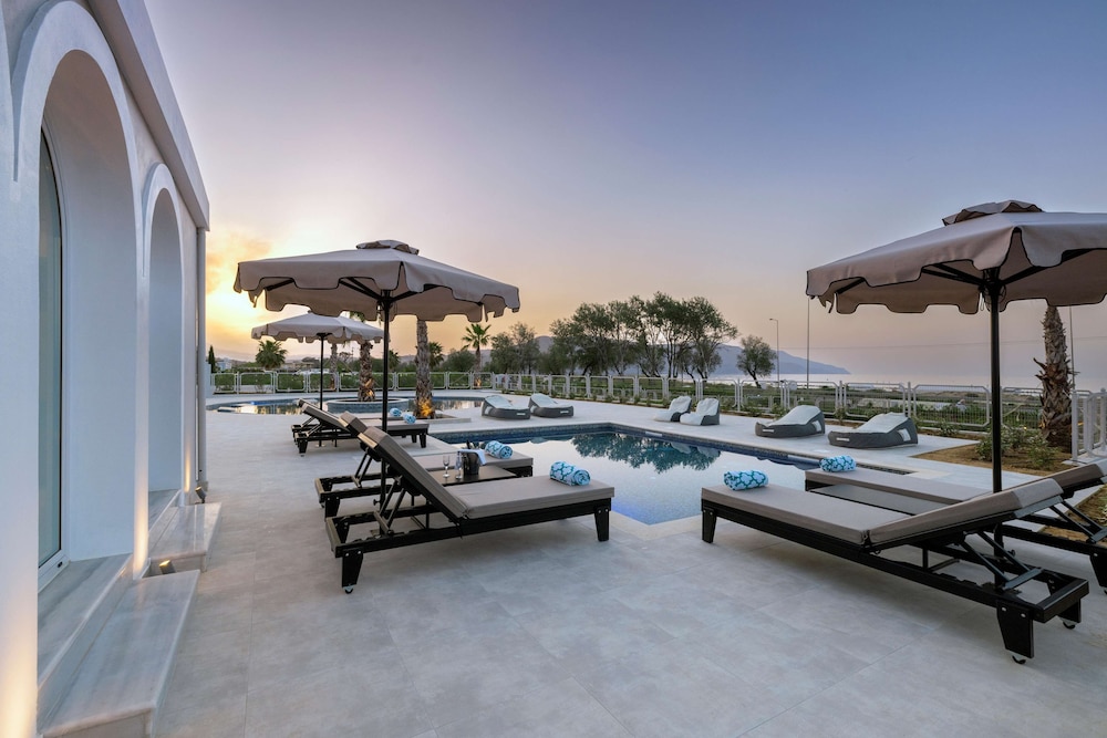 Grand Villa