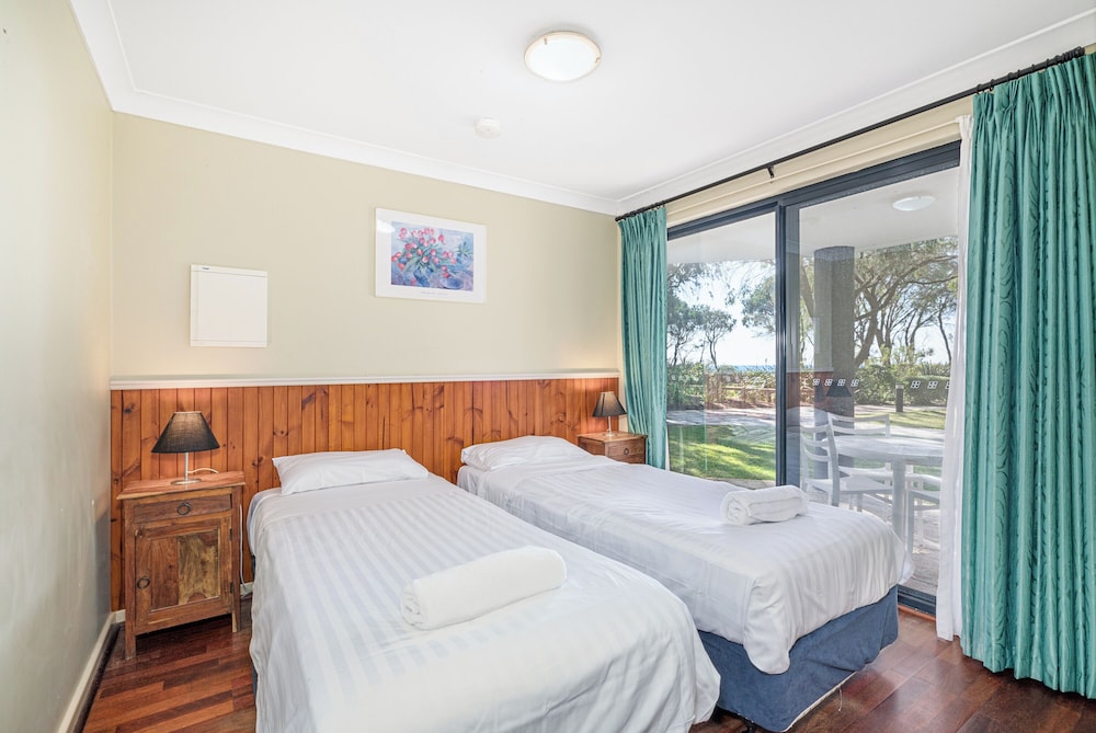 Comfort House, Multiple Beds, Non Smoking, Beach View photo 2