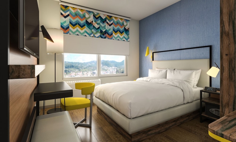 Room, 1 Queen Bed, Accessible (Mobility & Hearing, Roll-in Shower) - Photo 1