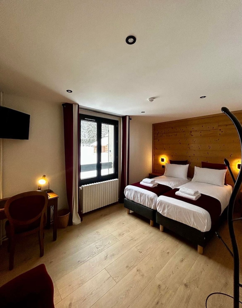 Classic Twin Room - Photo 2