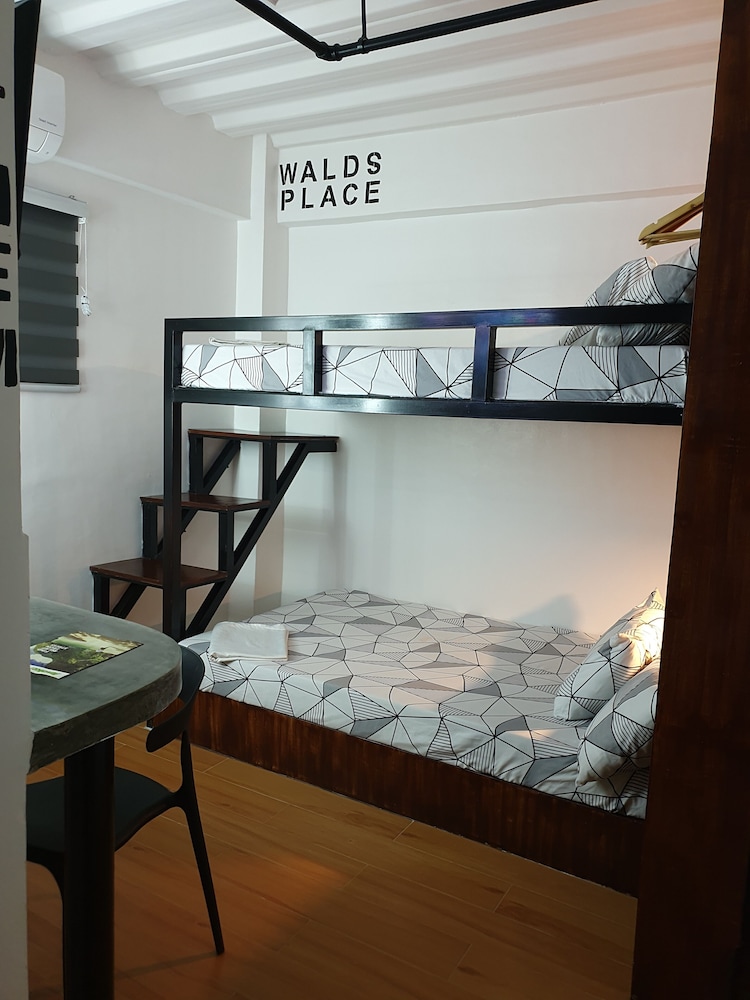 Deluxe Quadruple Room - Photo 4