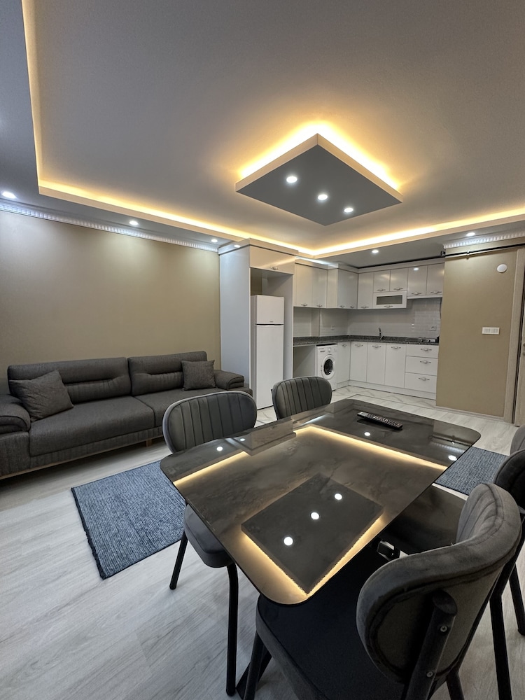 Comfort Condo, Smoking, Kitchen (1) photo 2