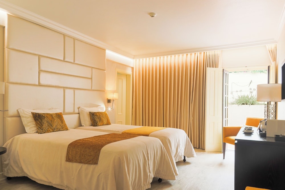 Twin Room - Photo 1