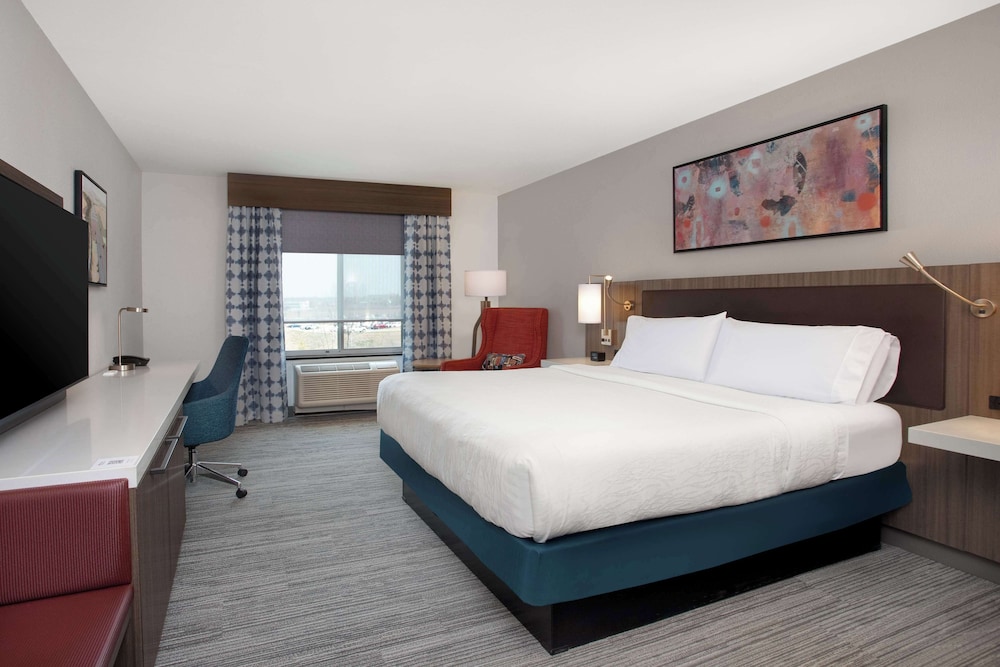1 King Bed - Photo 1