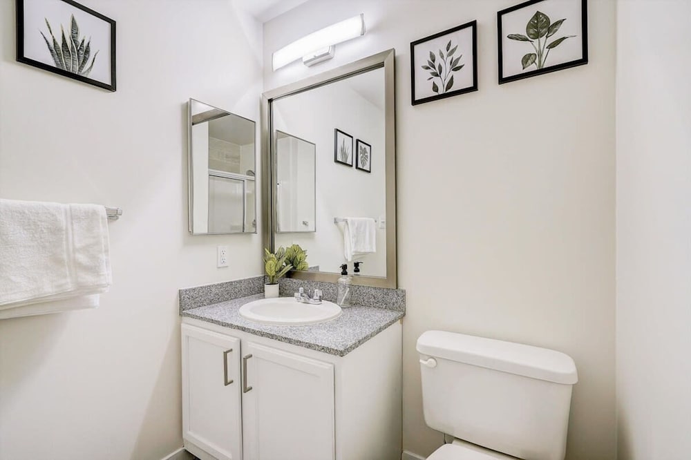 Cozysuites - 2BR With Direct Skybridge Access 5, Billede 21