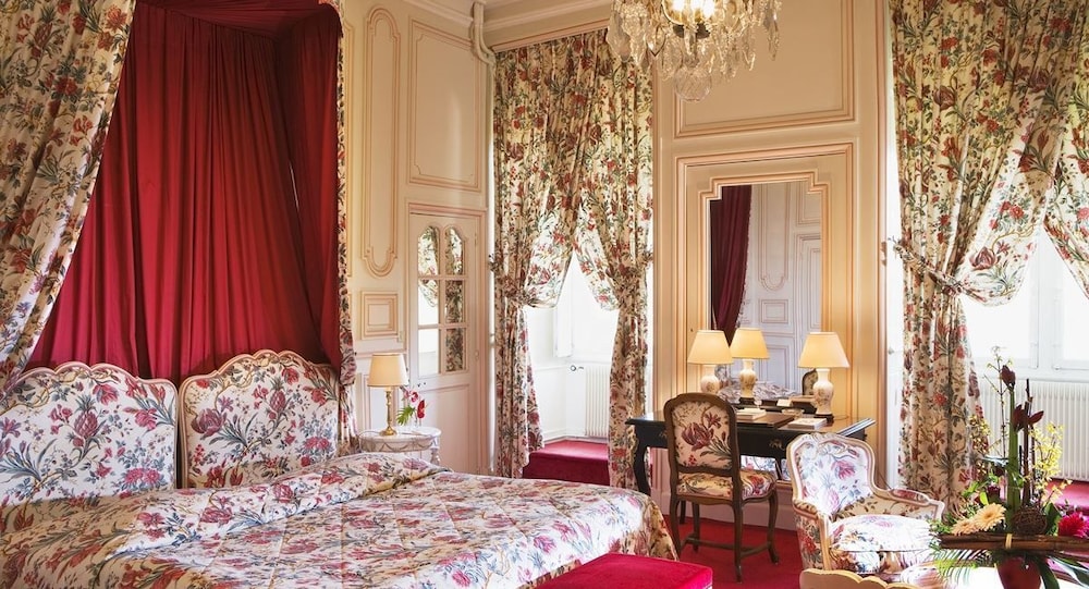 Superior Room (in the castle or pavilions) photo 1
