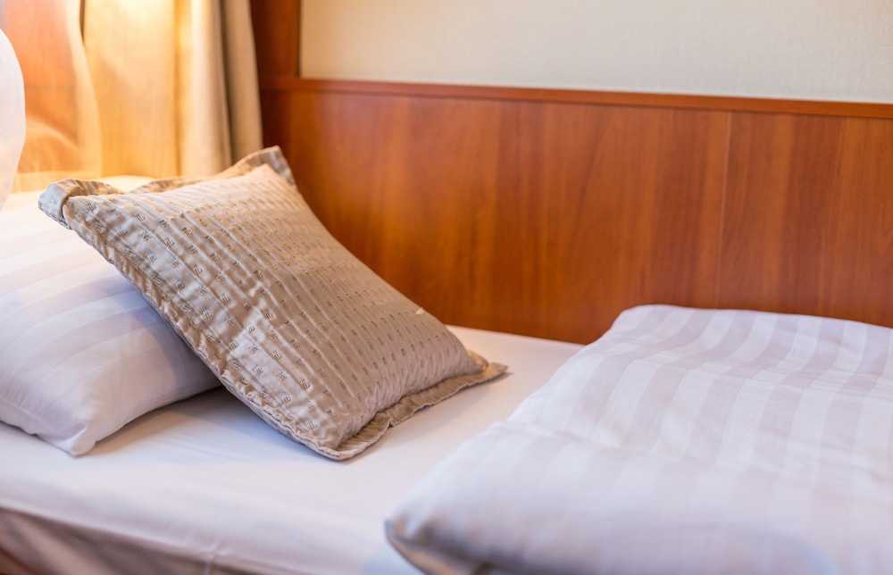 Standard Cabin, 1 Twin Bed, River View