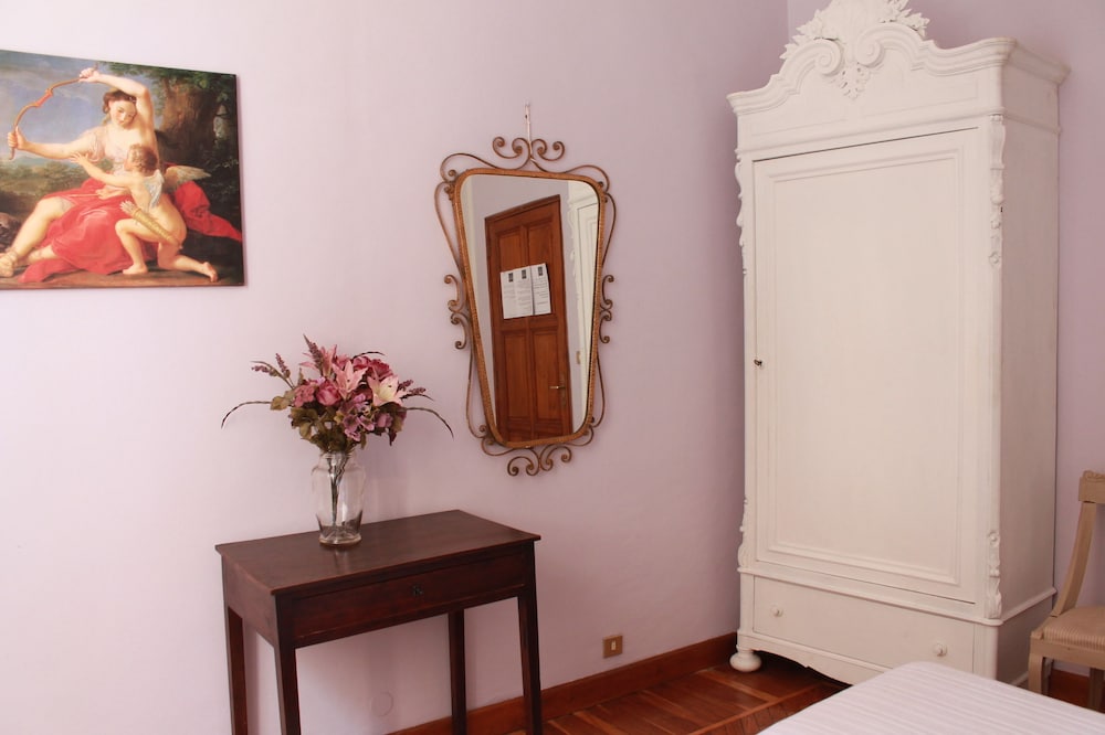 Double or Twin Room, Private Bathroom photo 1