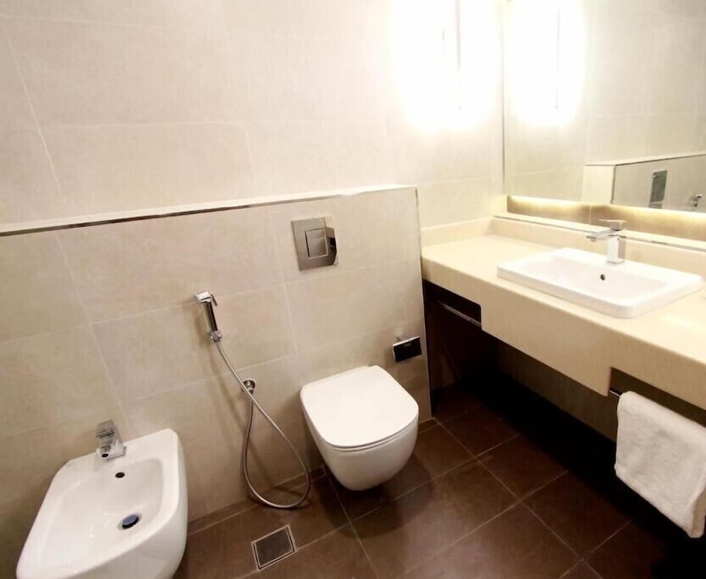 Standard Suite - Photo 4