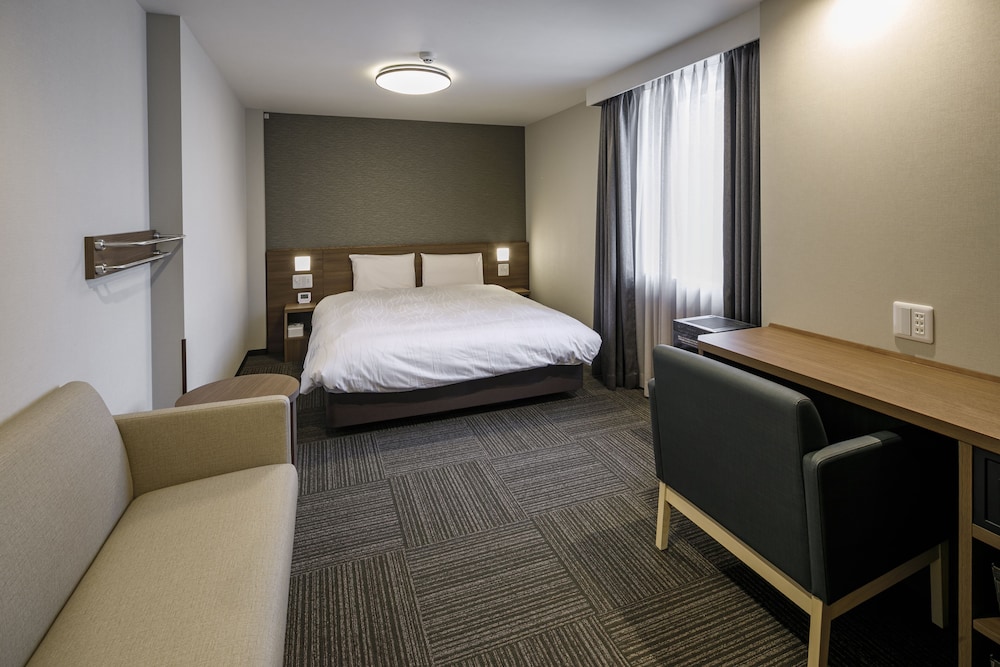 Deluxe Room, 1 Queen Bed, Non Smoking - Photo 4