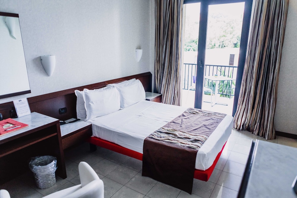 Standard Double Room Single Use