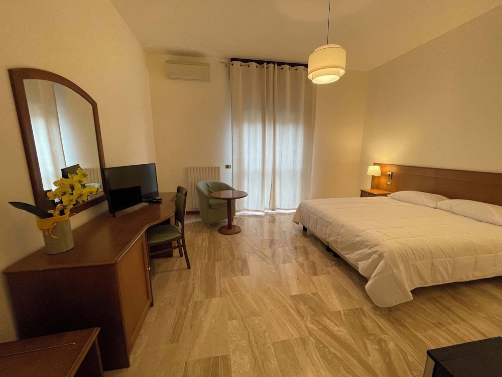 Double Room photo 2