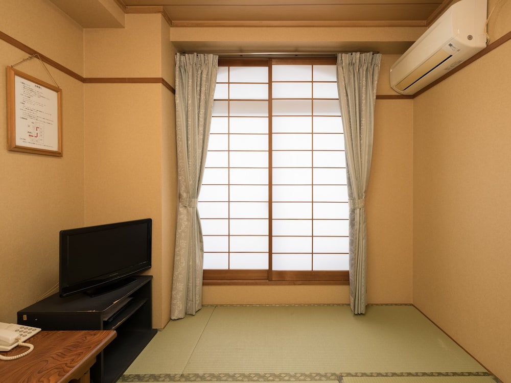 Japanese Style Room- Single Occupancy (Smoking) - Photo 3