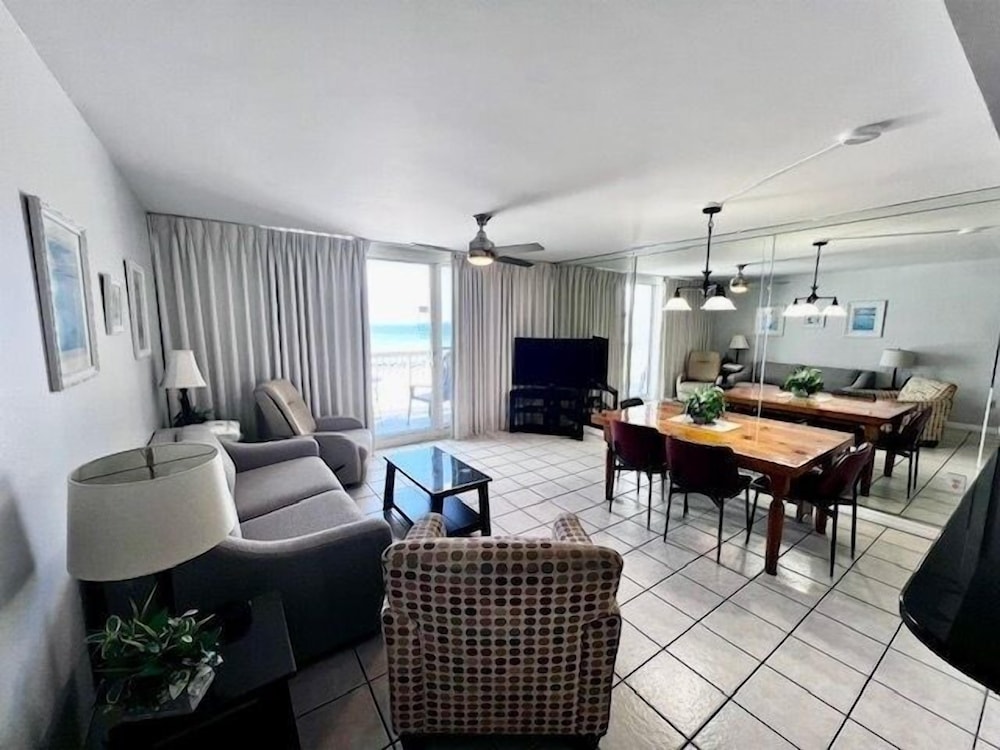 Condo, 1 Bedroom
