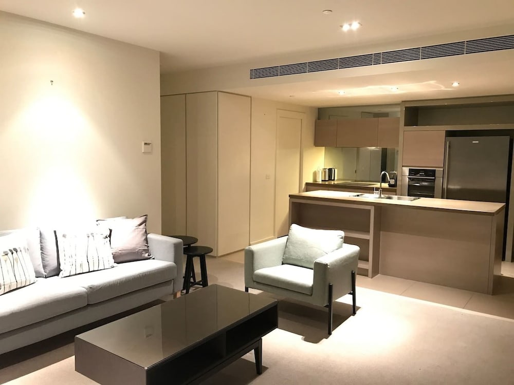 Luxury Apartment, 2 Bedrooms, Sea View photo 3
