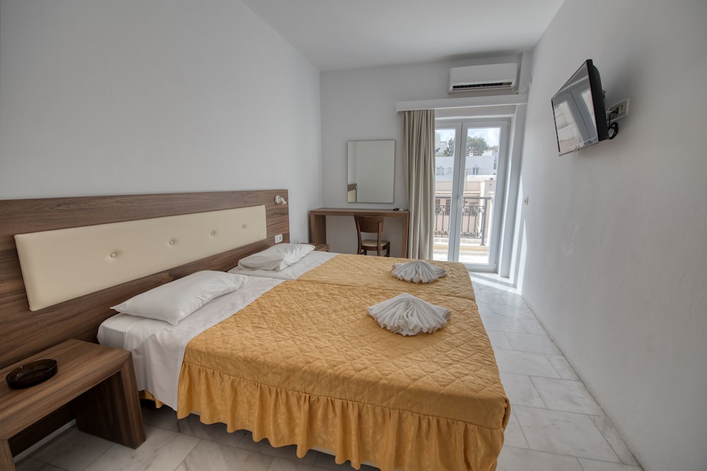 Standard Double Room, City View - Photo 1