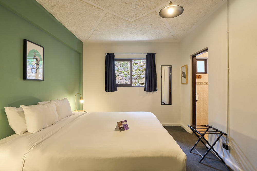 Family Quadruple Room, Multiple Beds