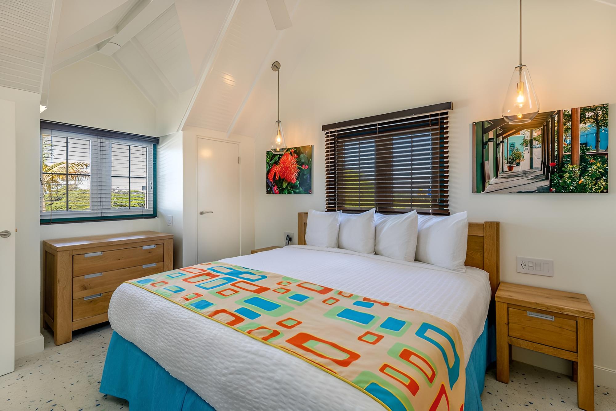 Penthouse Suite - Photo 2