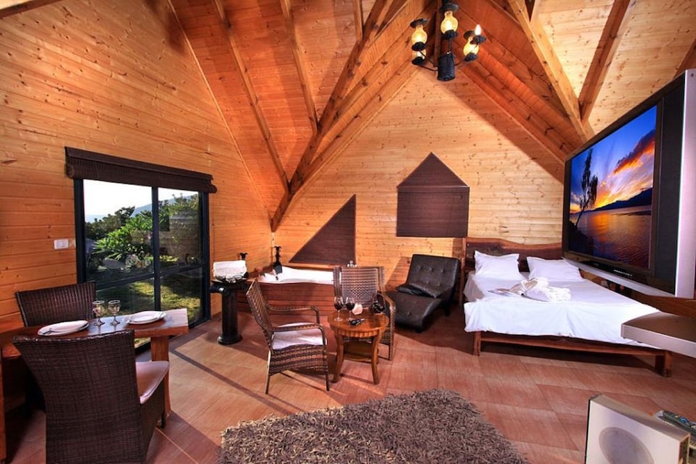 Deluxe Studio Suite photo 1