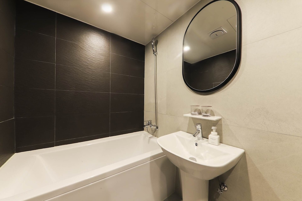 Standard Double Room - Photo 4