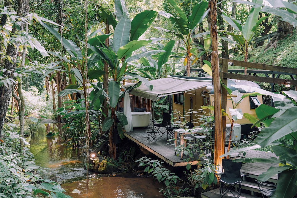 Basic House - Photo 4