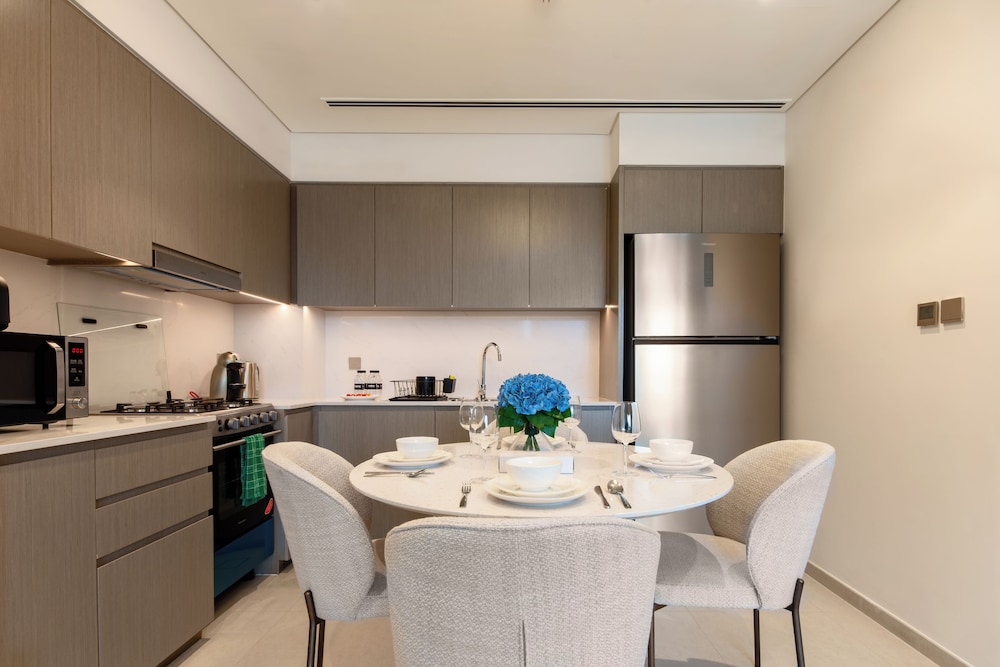 Luxury Apartment, Balcony, City View photo 2
