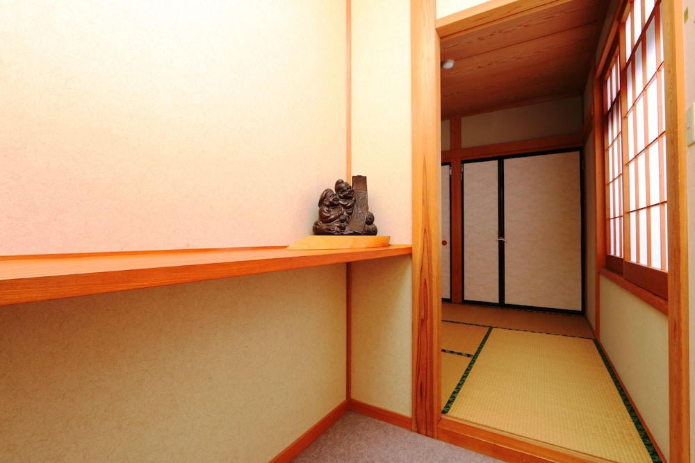 Japanese Style Room (11 Tatami Mat) photo 2