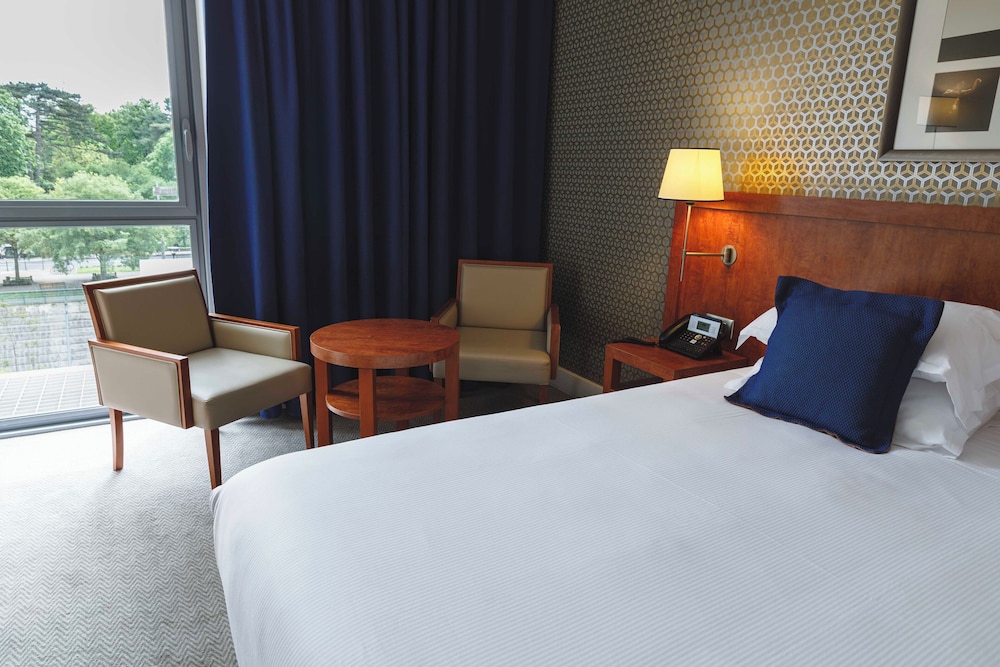Premium Room, 1 Queen Bed