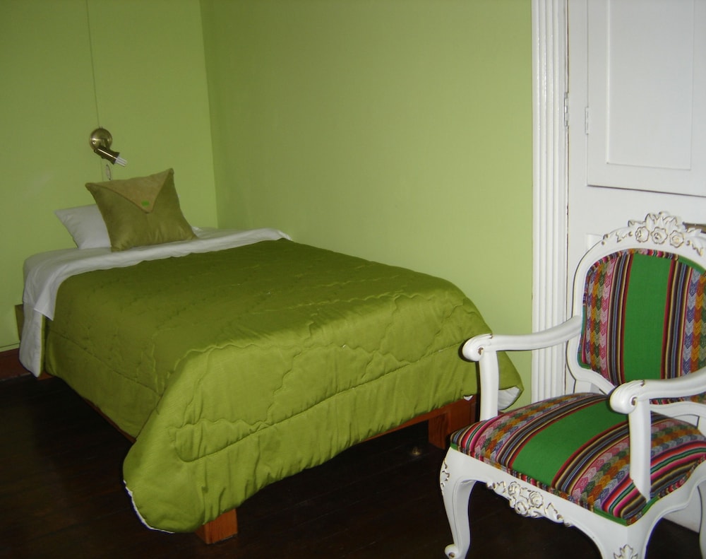Comfort Triple Room, Shared Bathroom photo 2
