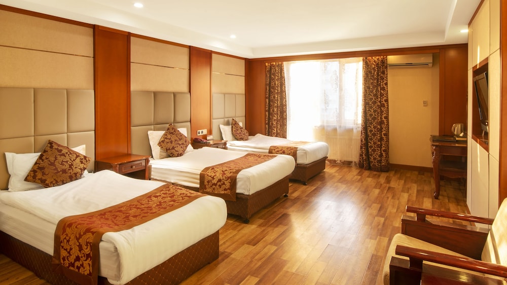 Basic Tiple Room - Photo 1