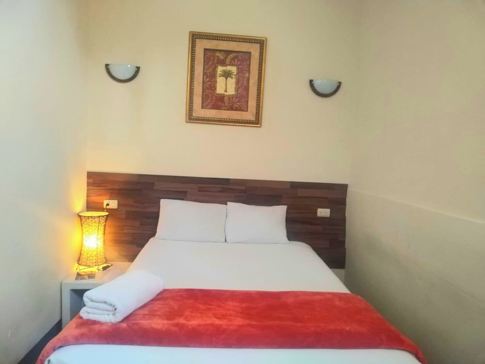 Traditional Quadruple Room, Ensuite photo 2