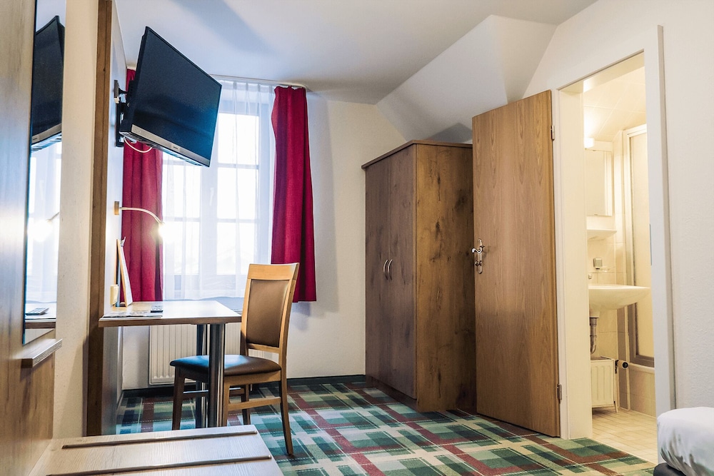 Single Room, Non Smoking photo 2