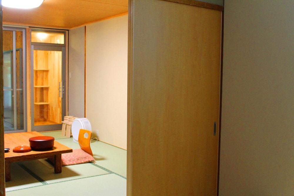 Room with Private Open-air Bath for 6 People photo 2