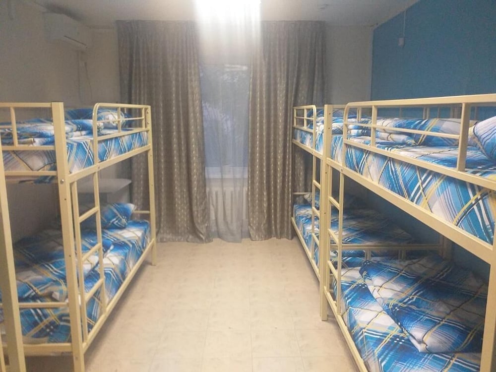 Bed In 4-Beds Mixed Dormitory Room photo 1