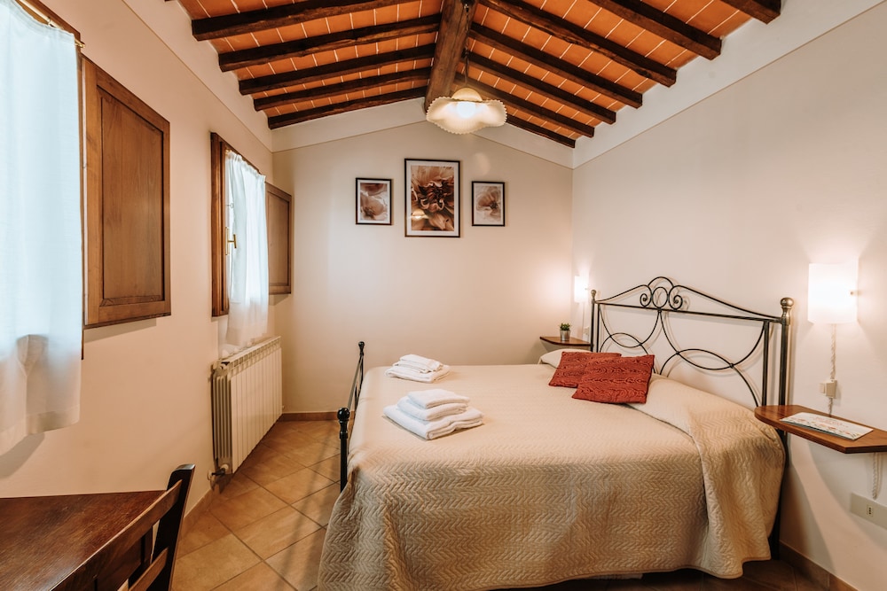 Traditional Apartment (Appartamento 6) photo 2