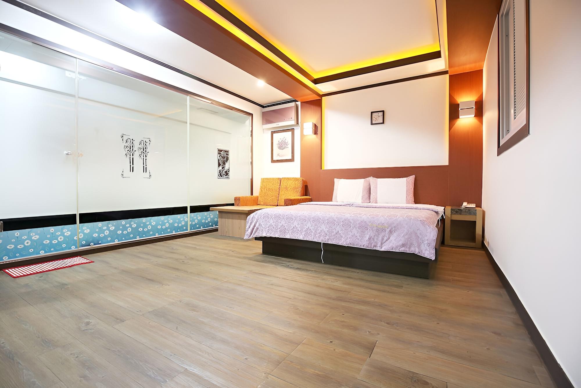Room (Special Room)