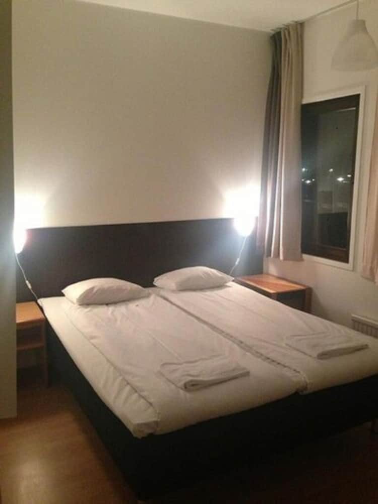 Quadruple Room - Photo 7