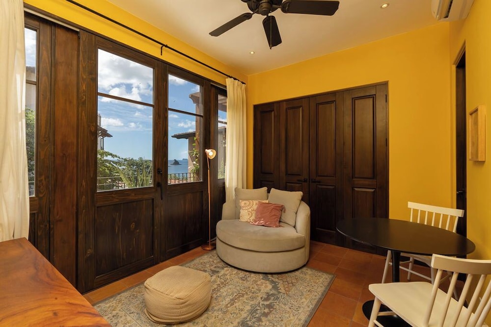 Deluxe Apartment, 2 Double Beds, Kitchenette, Partial Ocean View (8 Punta Penca | 2 BR | 2 BA)