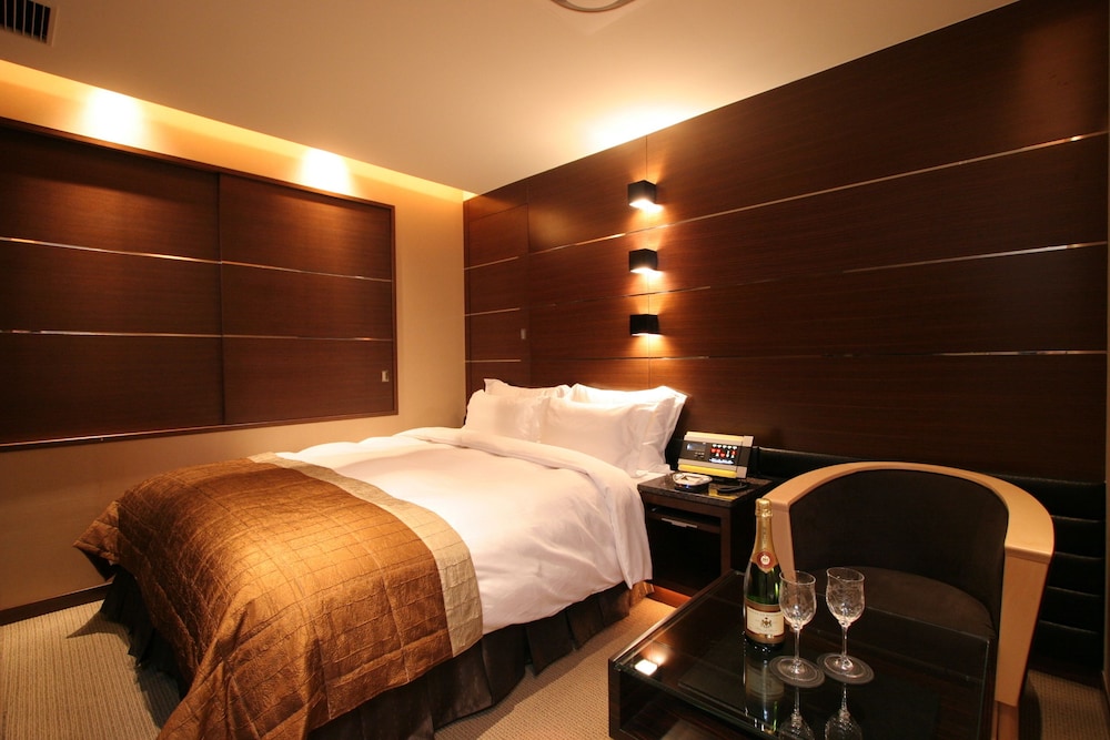 Deluxe Room long stay Check-in 2 PM / Check-out noon, Smoking photo 2